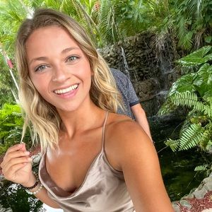 Meet your Posher, Nikki